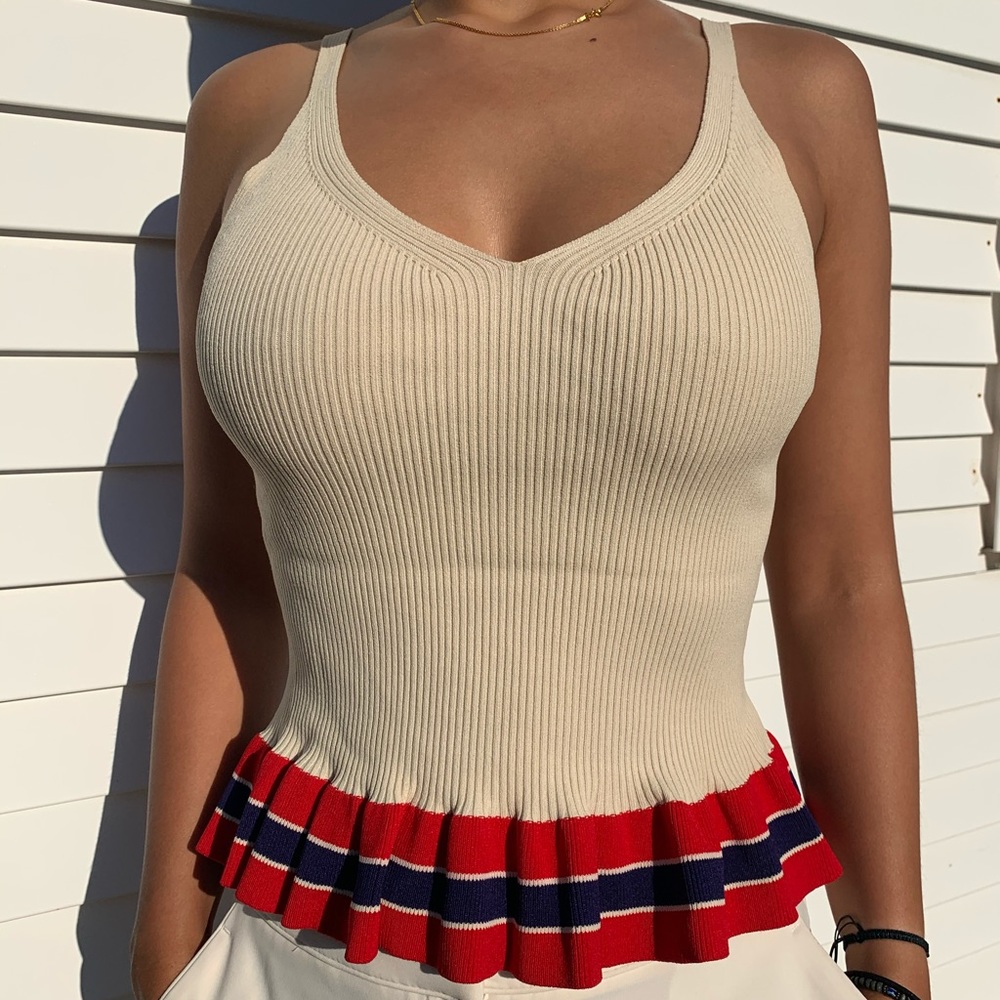 Yasmine Ribbed Ruffled-hem.